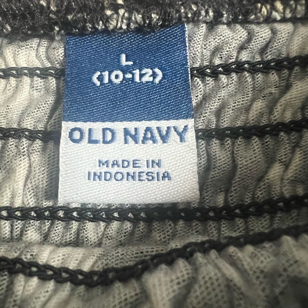Girl Old Navy Black and White Floral Blouse - Picture 6 of 7